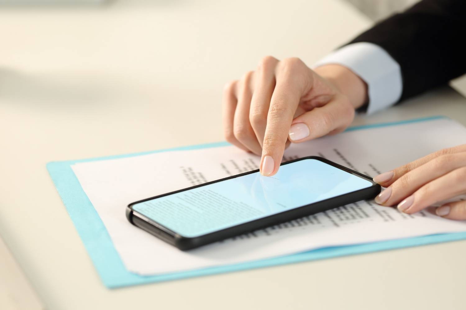 Contratos a tratos: Cómo hacer esta gestión digital